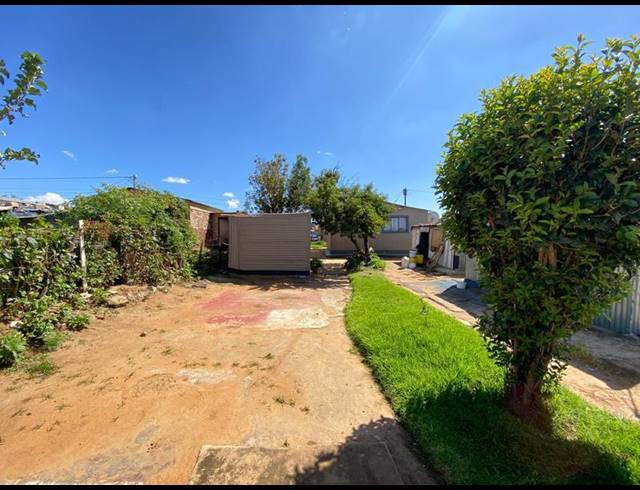 2 BEDROOM HOUSE FOR SALE IN BRAAMFISCHERVILLE